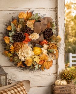 New large gorgeous wreath $50 (paid $99 + tax) Higley/US 60 Mesa
