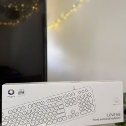 MOFII LOVE ME Wired Luminous Keyboard — Like New