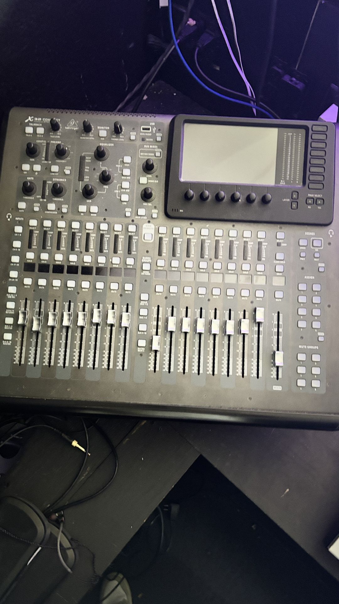 Soundboard Behringer X32 Compact