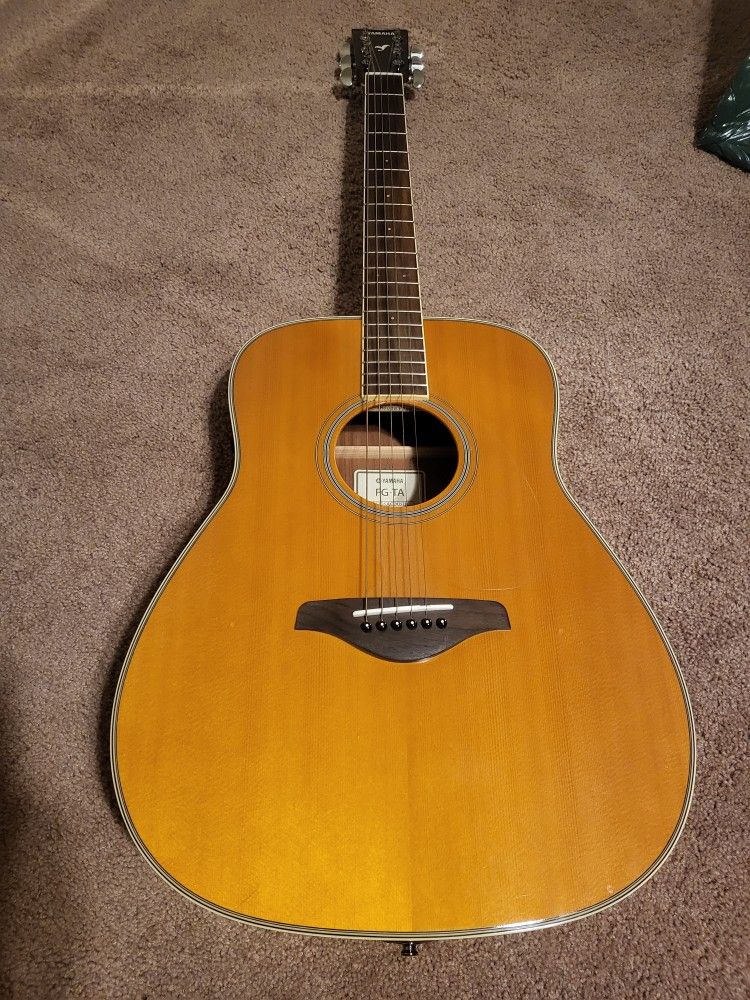 Yamaha Guitar