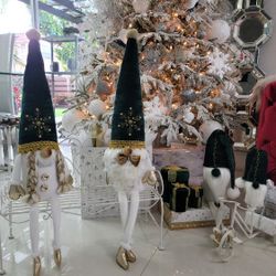 Set De Gnomes Y Cajas Verdes De Regalo Ningún Otro Articulo