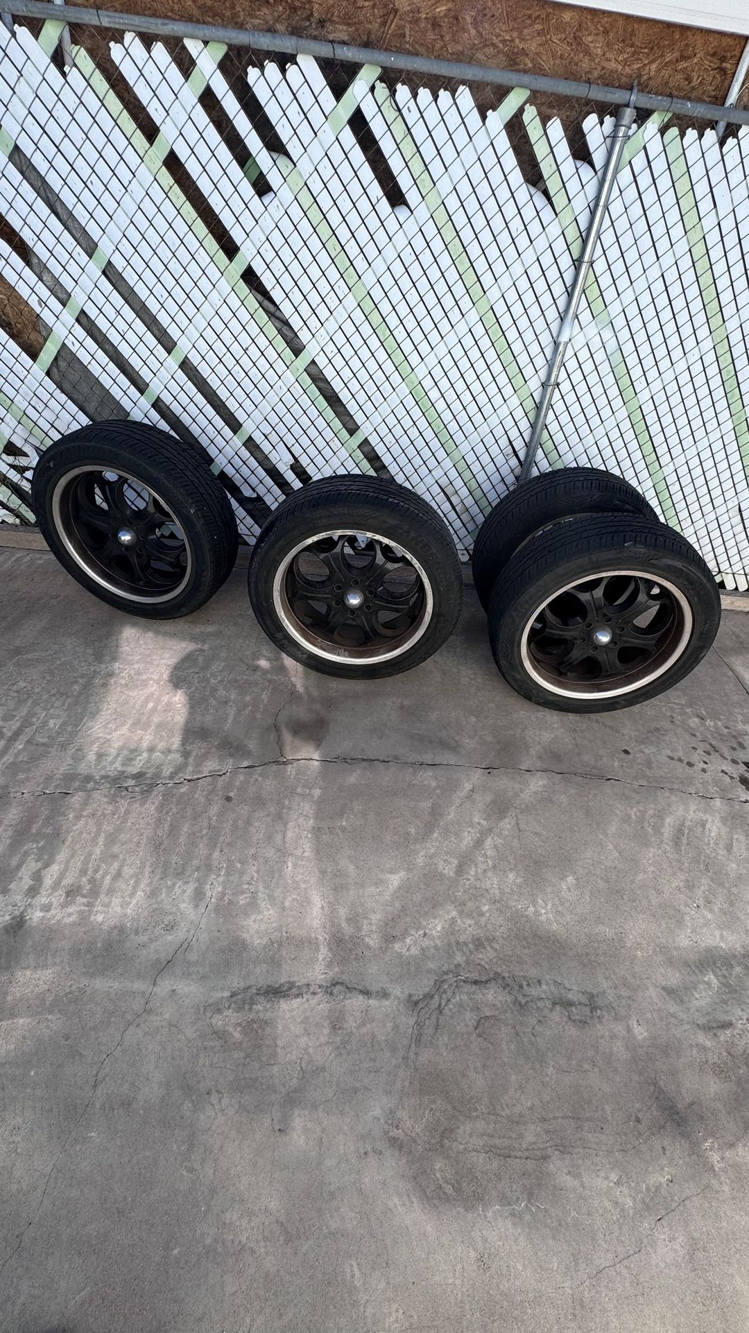 22 Rims 6 Bolts 