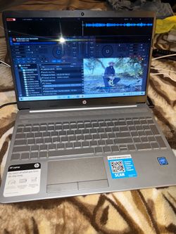 HP Laptop 15.6" VirtualDJ pro 10,000 in party music 8gb ram 1tb