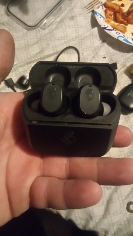 Skullcandy Earbuds