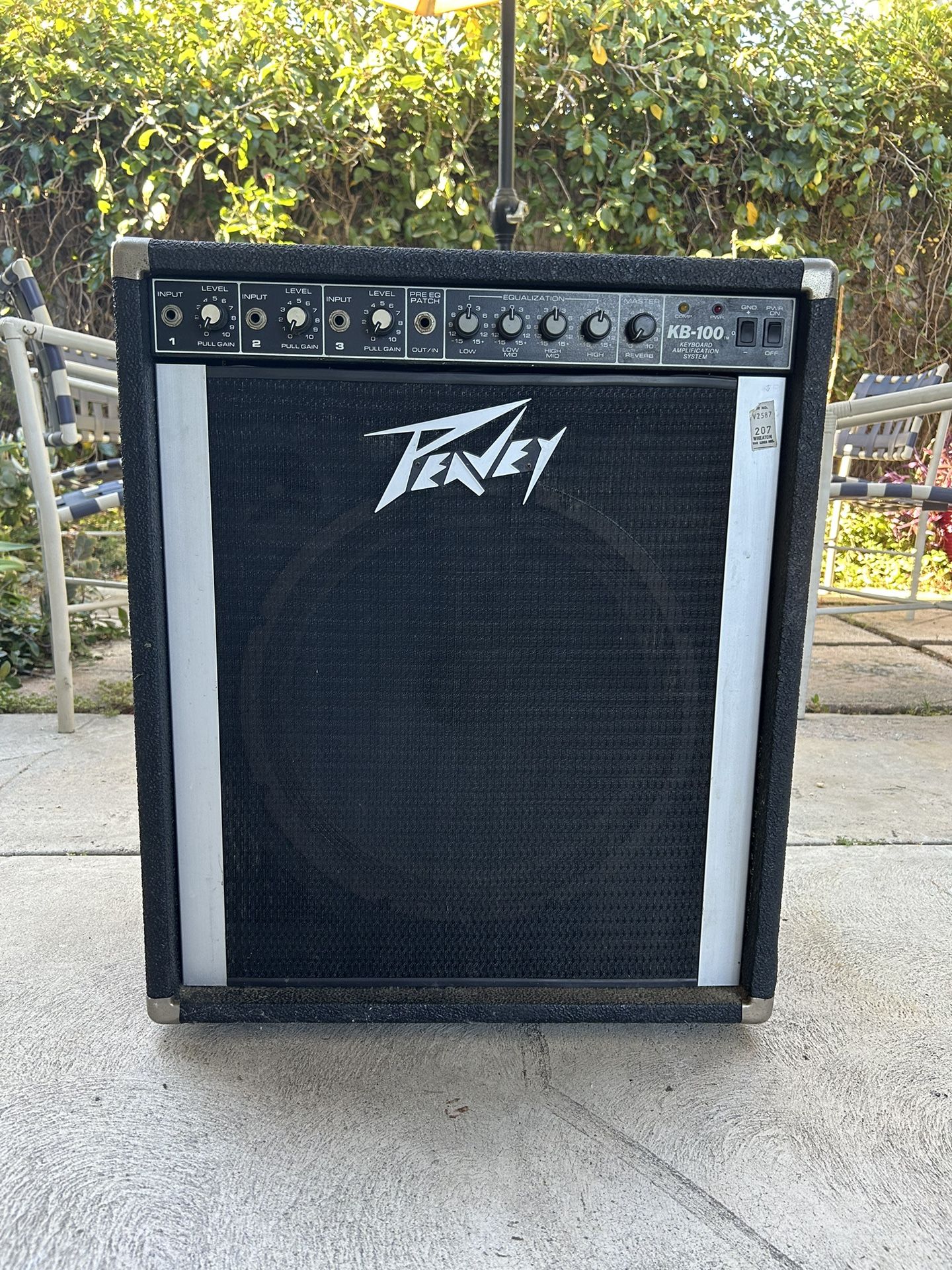 PEAVEY KB-100 KEYBOARD AMPLIFIER