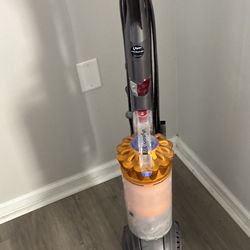 Dyson ball Upright Vacuum 