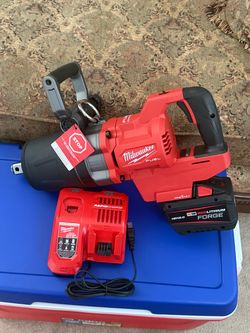 Milwaukee 1” impact wrench D handle Brand new tool only