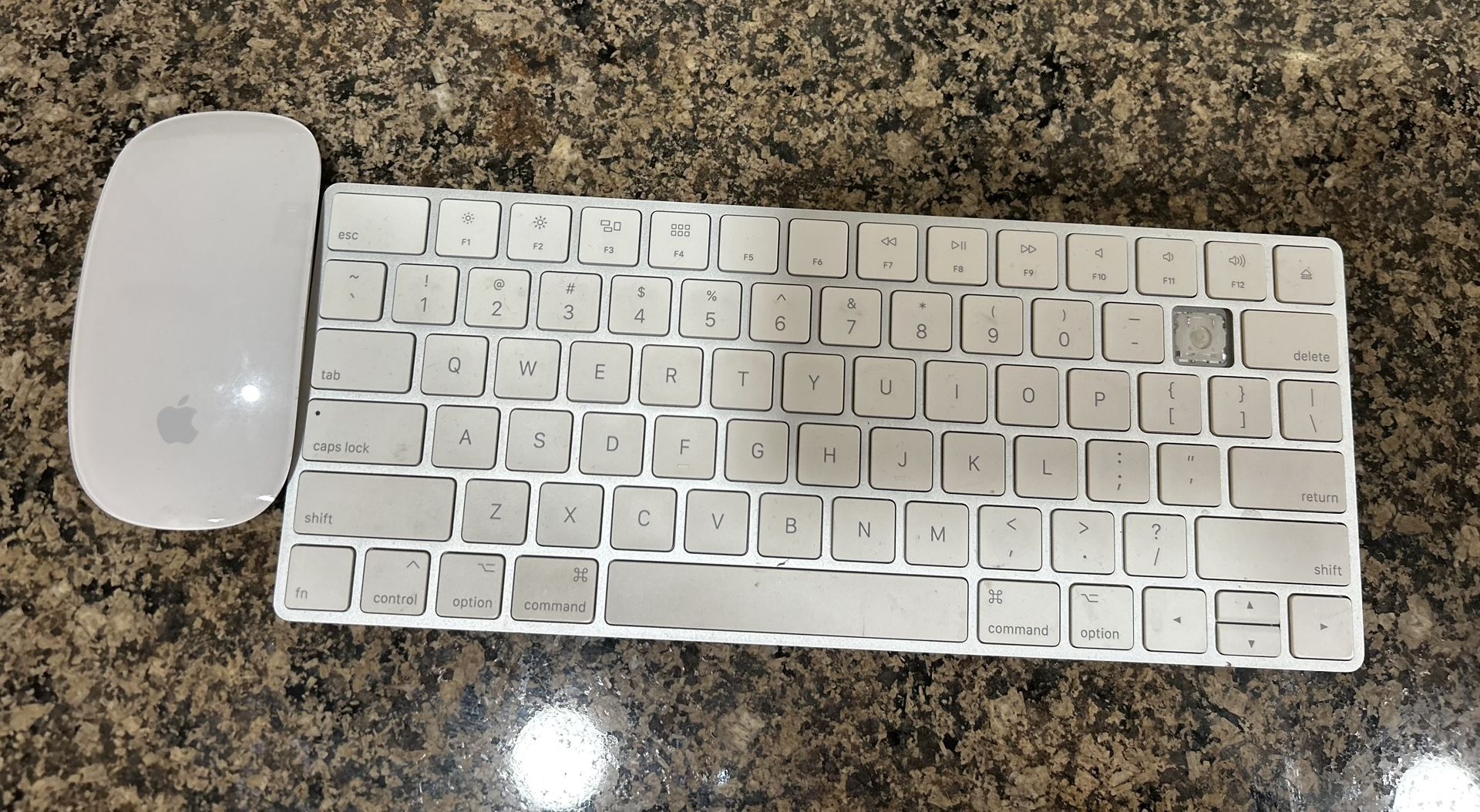 Apple Keyboard And Mouse