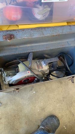 Skilsaw Circular Saw with Extra Blades