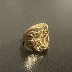 10k Solid Nugget Ring 🥶
