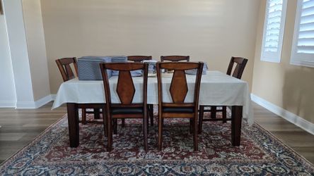 Dining table with 6 chairs