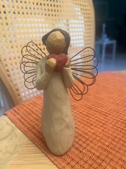 Willow Tree 5” Angel of the Heart wooden figurine