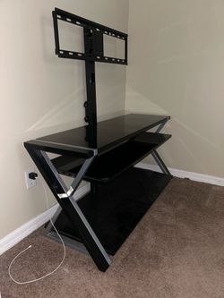 Entertainment center