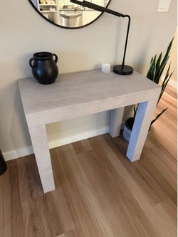 Modern Extendable Console Table / Convertible Dining Table – Concrete Finish