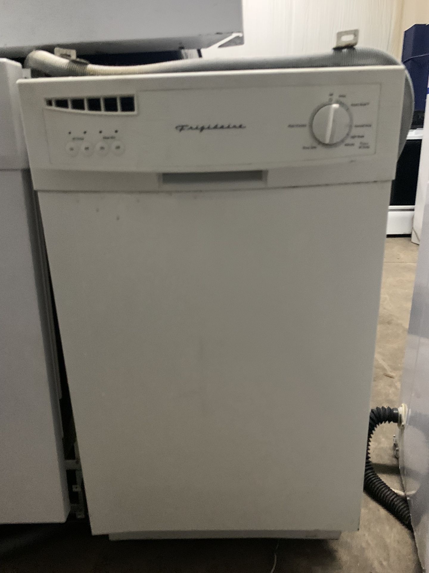 18” Dishwasher