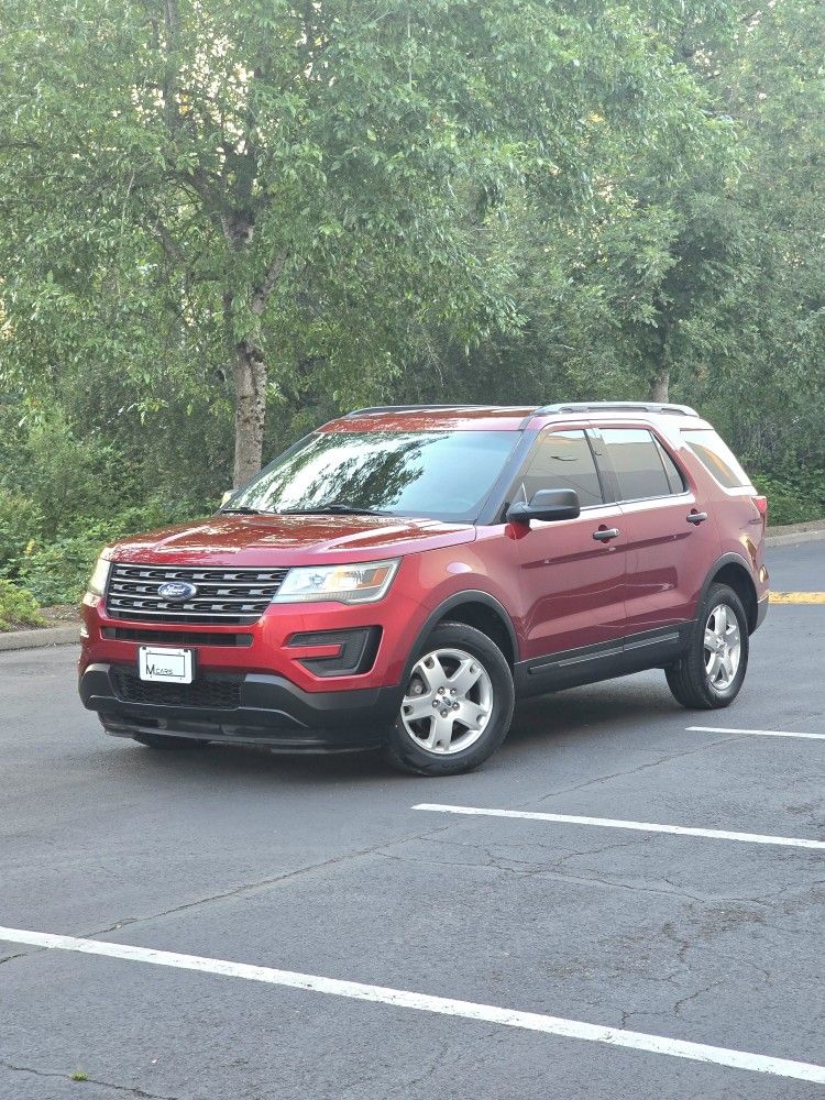 2016 Ford Explorer