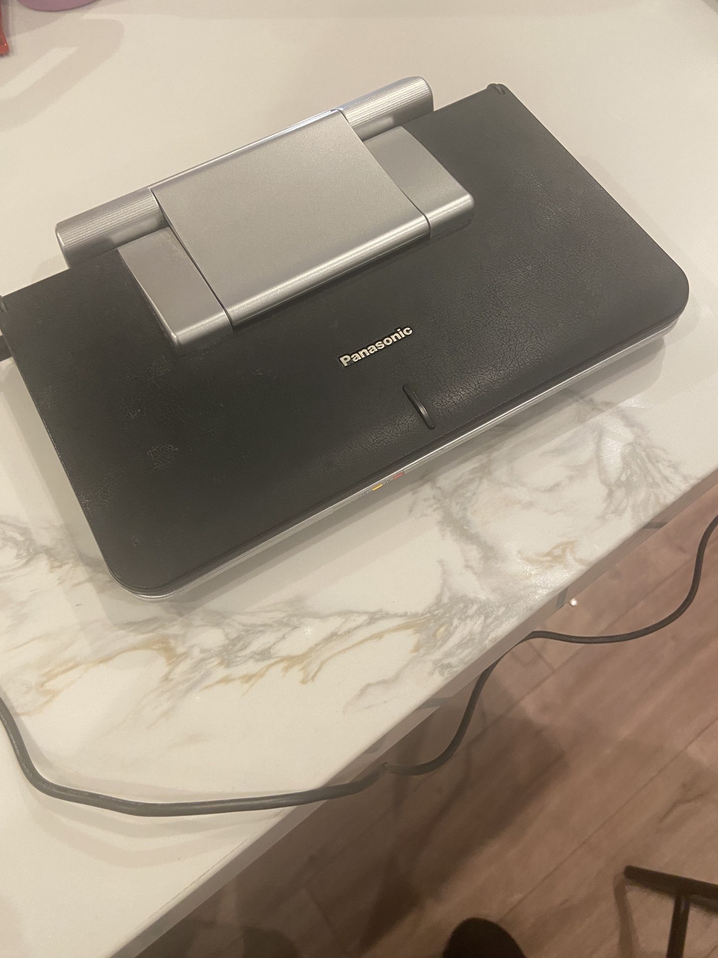 Panasonic portable DVD/CD player – LS 80