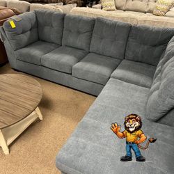BRAND NEW SECTIONAL ON SALE 
