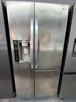 LG Side By Side Refrigerator with Door In Door