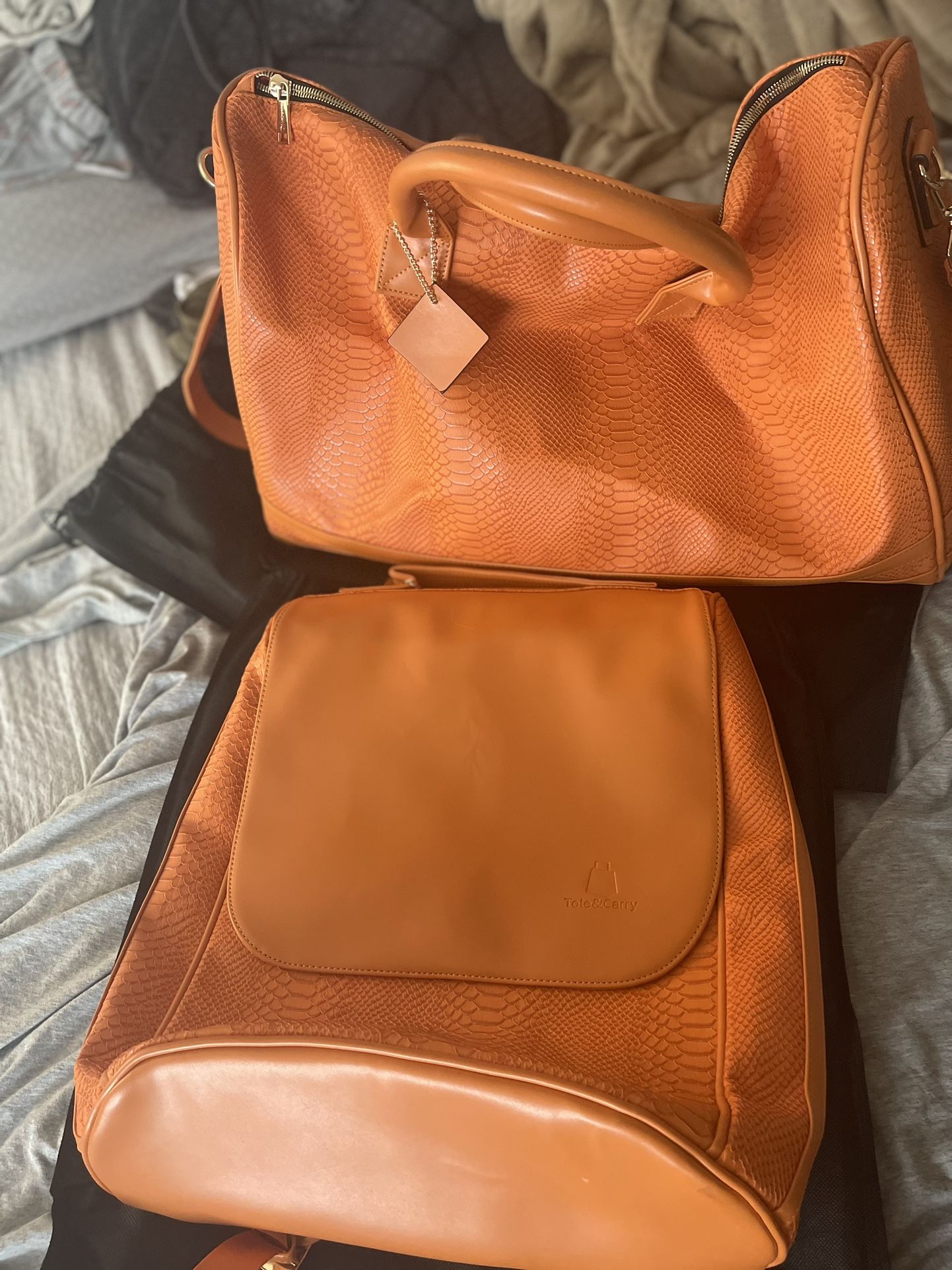 Tote And Carry Travel Set