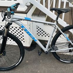 Trek Mountain Bike 26”