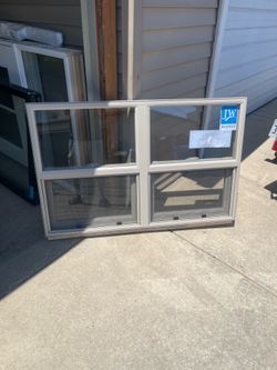 New window sandstone jeld when single hung size w41 h 30. $175 replacement