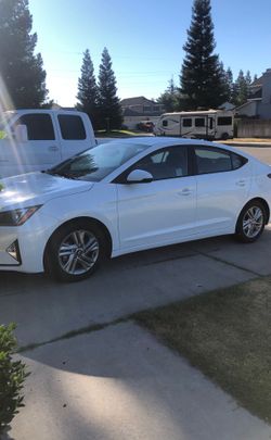 New 2019 Elantra SEL