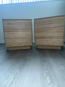 Pair of Wood Grain 3-Drawer Nightstands