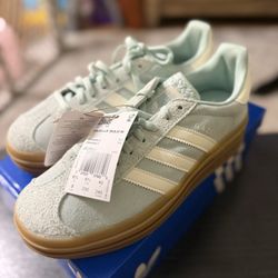 Women’s Adidas Gazelle Bold 