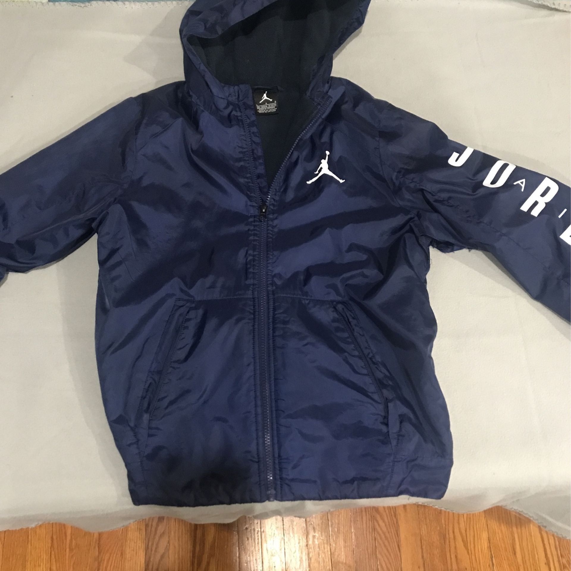 Jordan Windbreaker Large