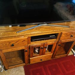 Entertainment center