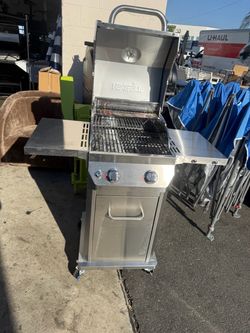 Azadores desde $100-$200 Vengancen los esperamos sábados y domingos 7 am-5:00  1541 w embassy st Anaheim ca 92802