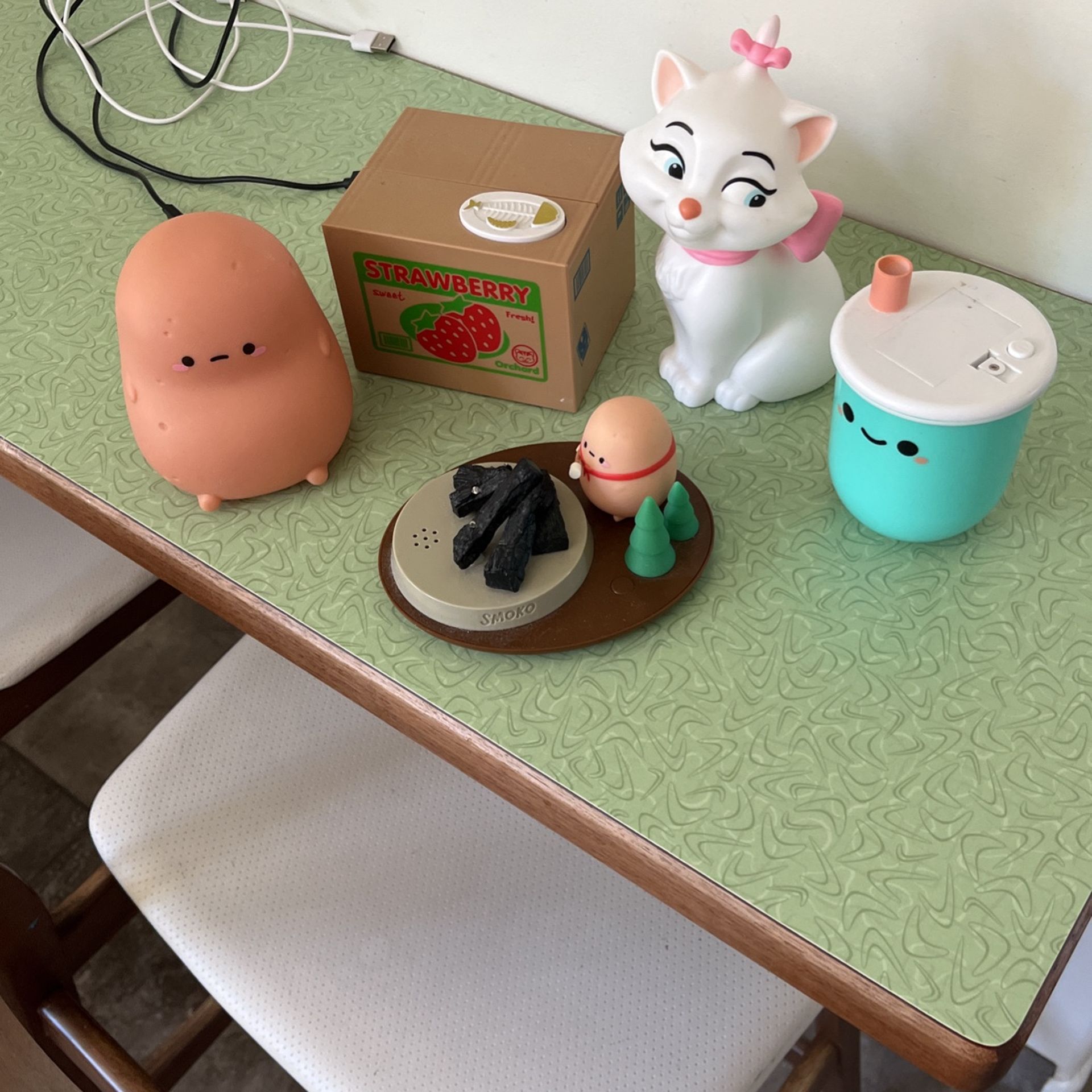 Lot Of Urban Outfitters Night Light Figures Cute Potato And Cat