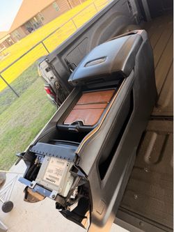 19-24 Ram 2500/3500 Longhorn center console