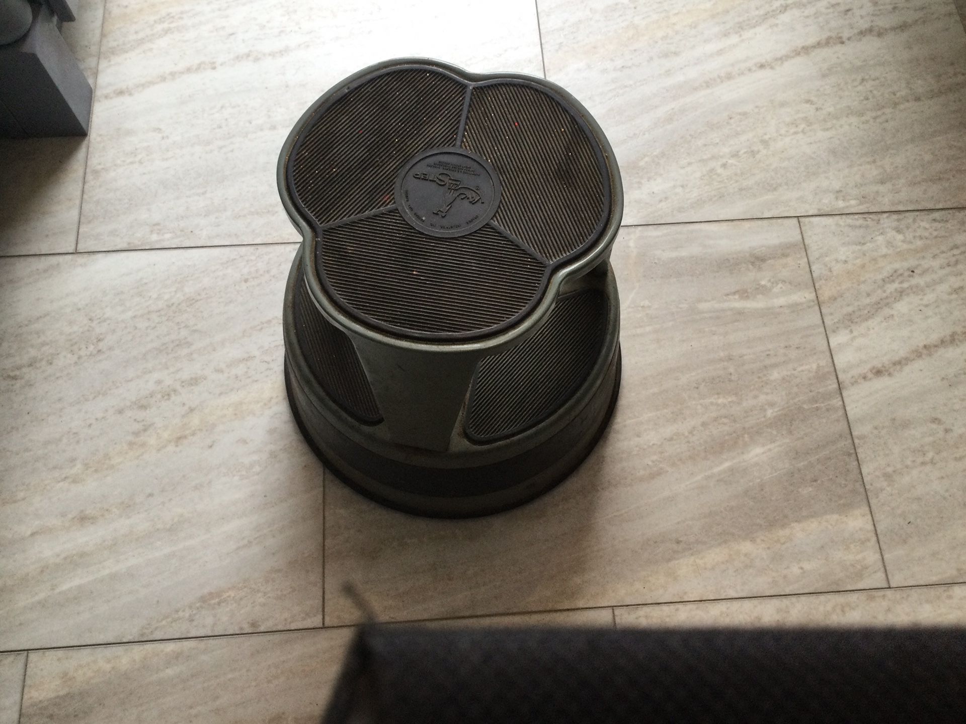 Step Stool On Wheels