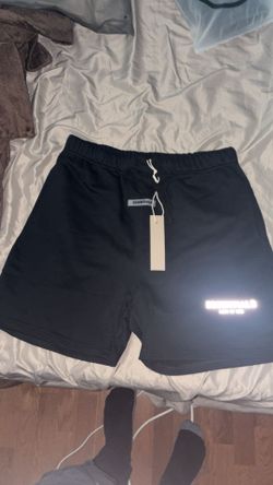 Brand new essential shorts with bag