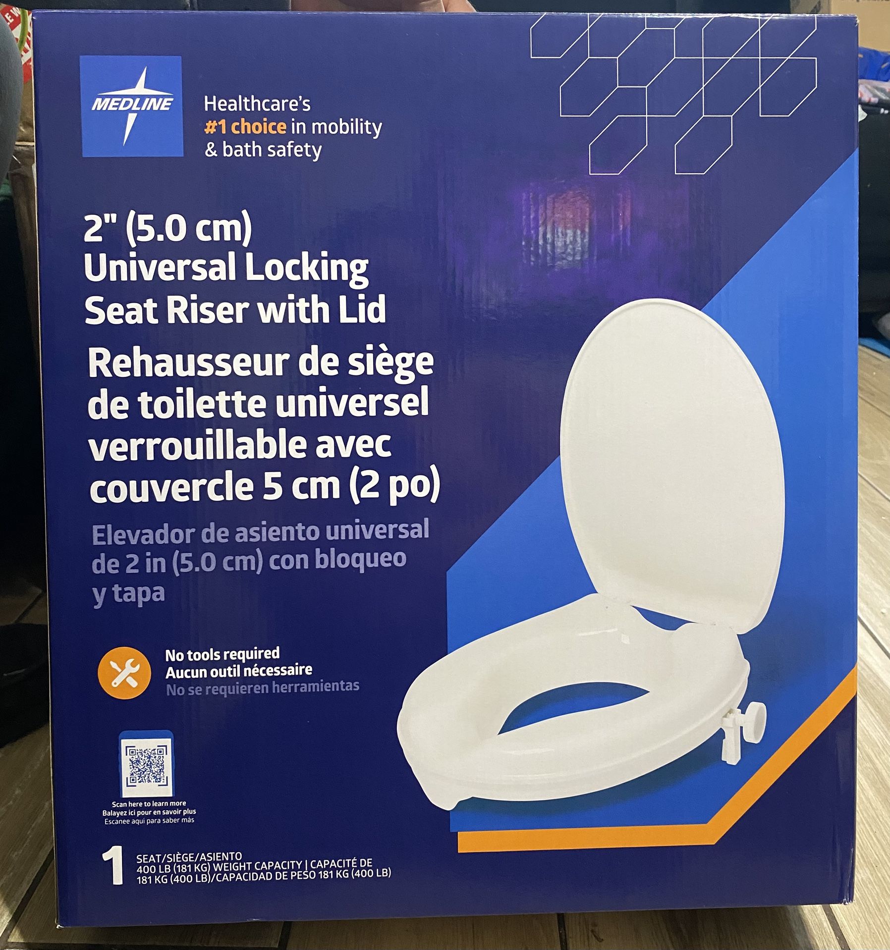 Universal Locking Seat Riser with Lid