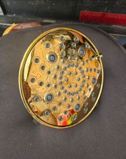 New Gold 8 Inch 7 Spray Pattern Shower Head