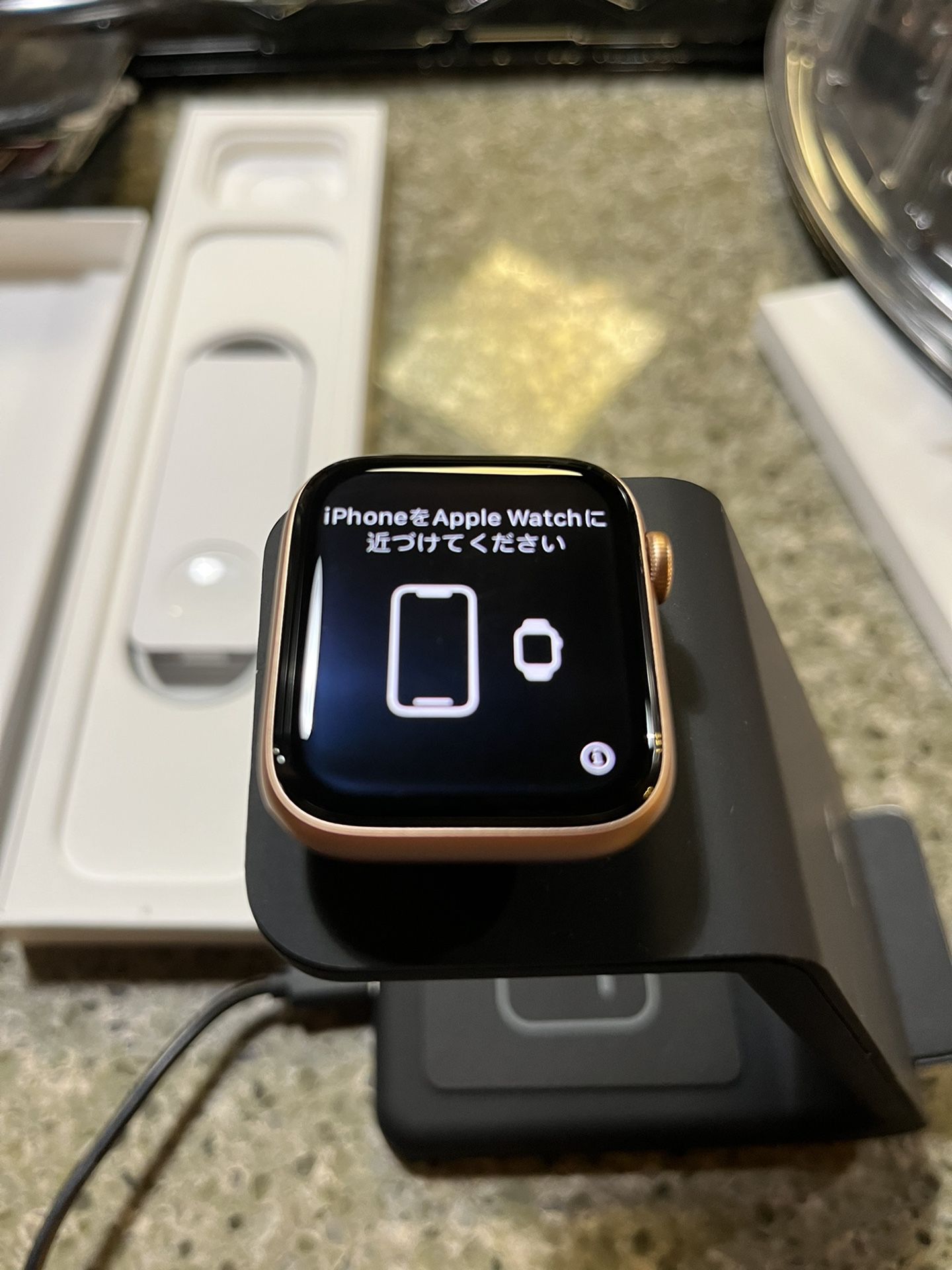 Apple Watch SE Gold 44MM Cellular 