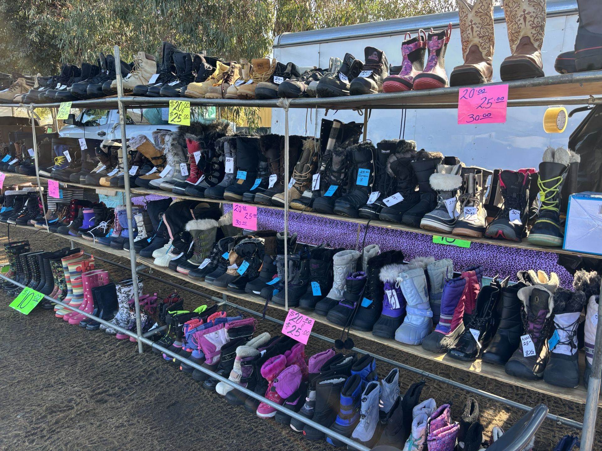 Cheap Snow Boots  Coming To Fresno 12/06