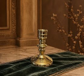 Virginia metalcraffers  brass Candlestick