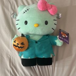 Hello Kitty Halloween Greeter