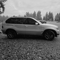 BMW X5 E53 4.8 is 2004    Mileage 22300