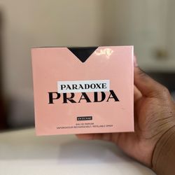 Paradoxe Intense perfume