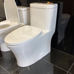 One Piece Toilet New White Color With Softclose Seat Elongated Bowl Dual Flush System Fully Skirted Ready For Pick Up Today