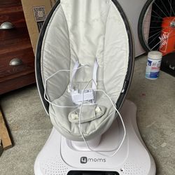 4Moms Baby Bouncer