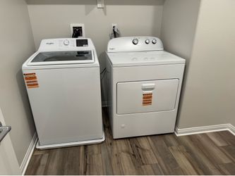 Whirlpool Washer & Gas Dryer Set – Brand New, Never Used
