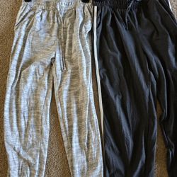 NEW......Women's Size Small 