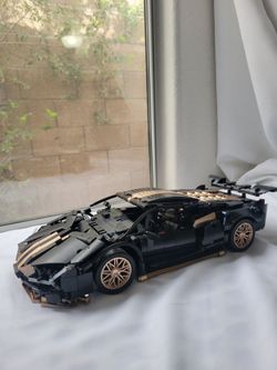 Technic Black Supercar