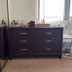 Fremont Dresser With Attachable Mirror MAKE AN OFFER